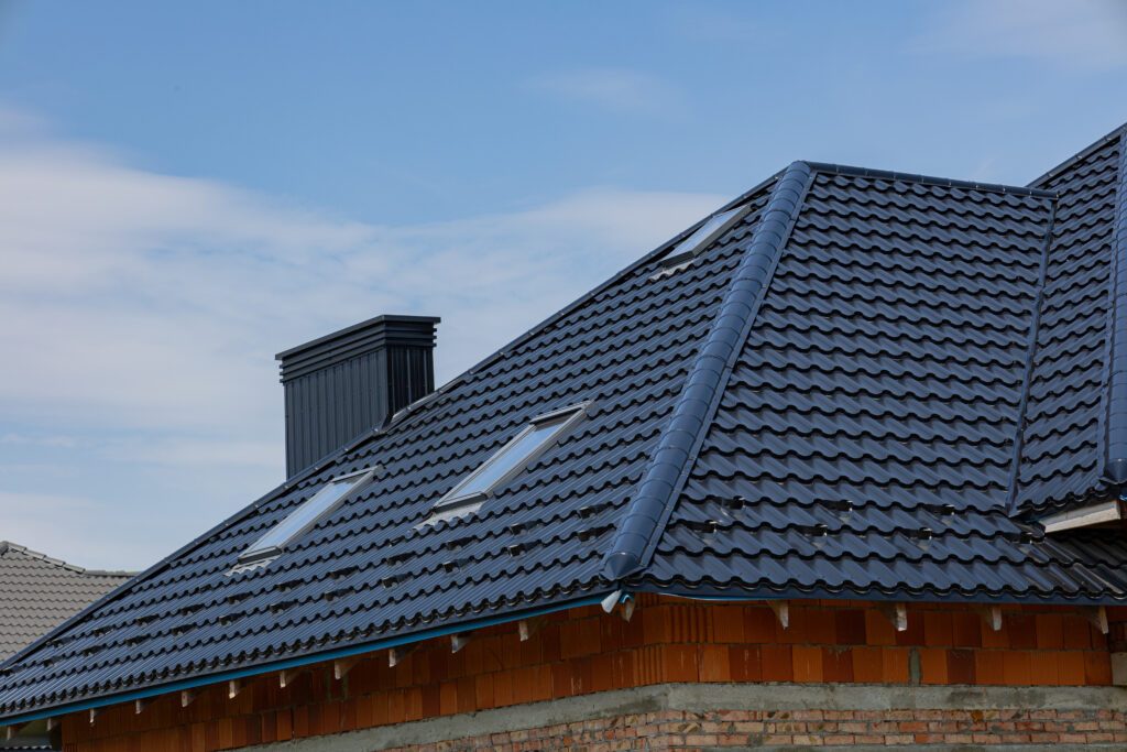 The Benefits of Regular Roof Maintenance in Florida’s Climate